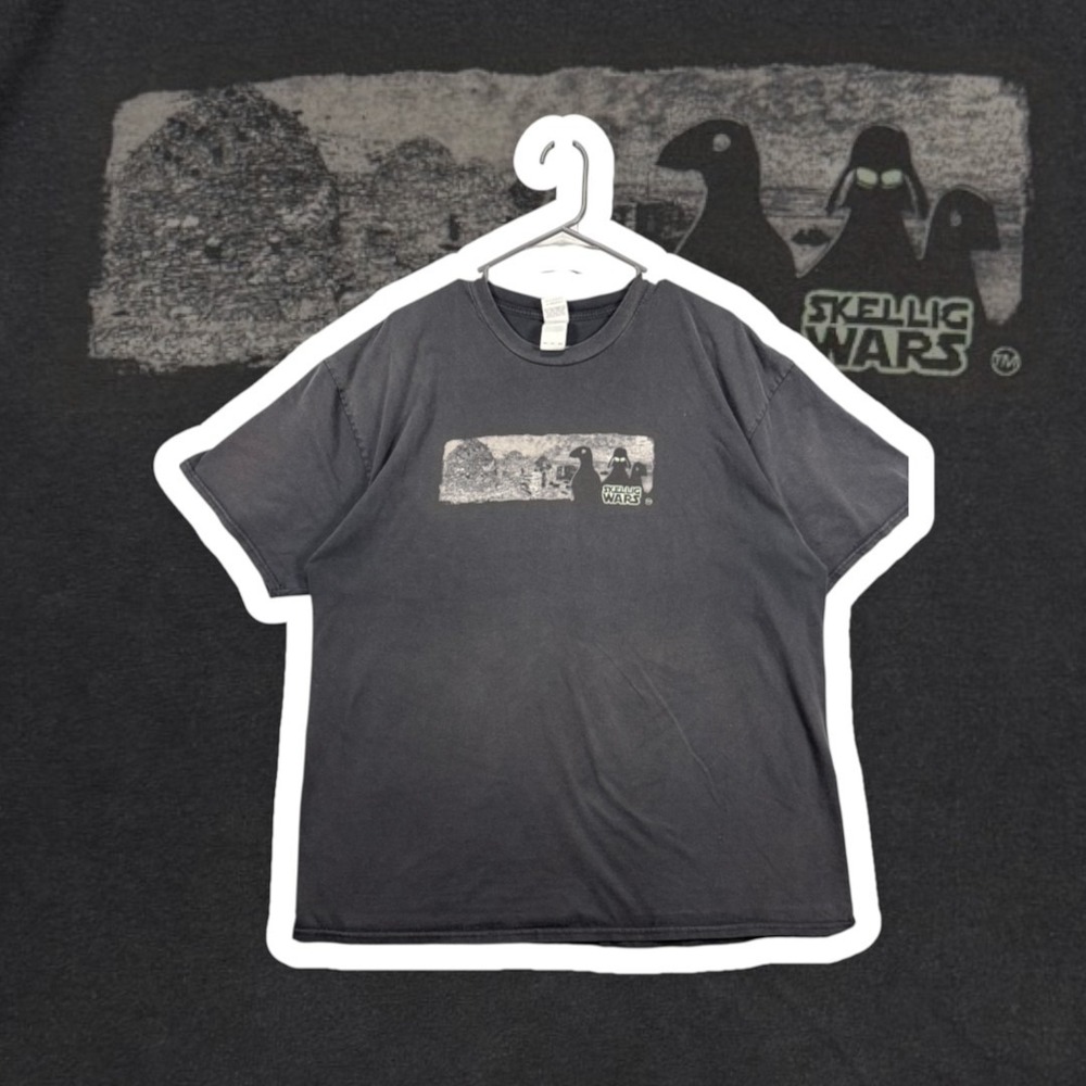 Skellig Wars Irish Parody Graphic Shirt Black Gildan XXL Mens Sci Fi Humor Tee